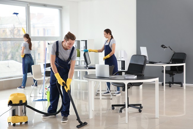 Professionel rengørings rolle i opretholdelsen af produktivitet på arbejdspladsen